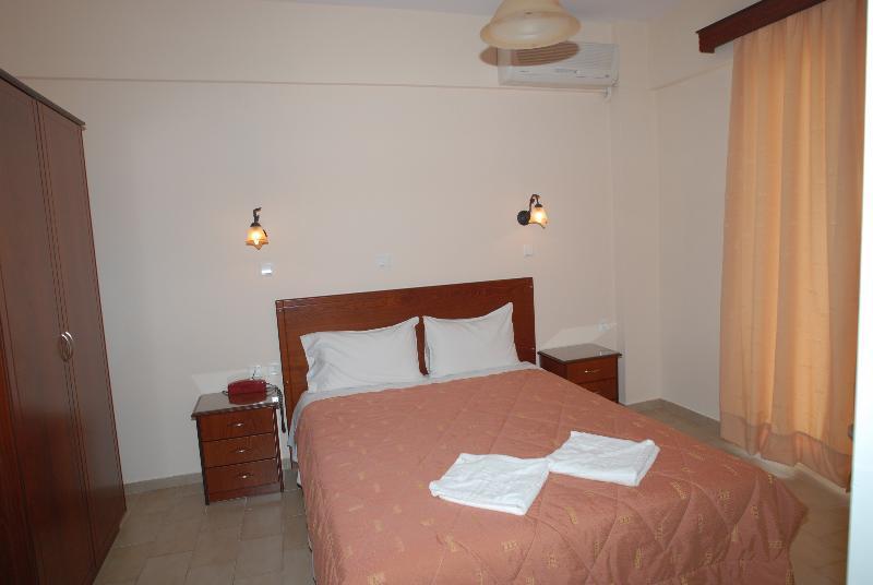 Eriphilly Studios & Apartments Mithimna Extérieur photo